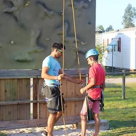 Comfortable Near With Shared Pool Pataias