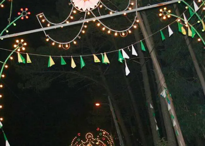 Comfortable Near With Shared Pool Casa de Férias