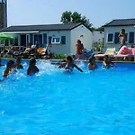 Tatil Evi Comfortable Near With Shared Pool
