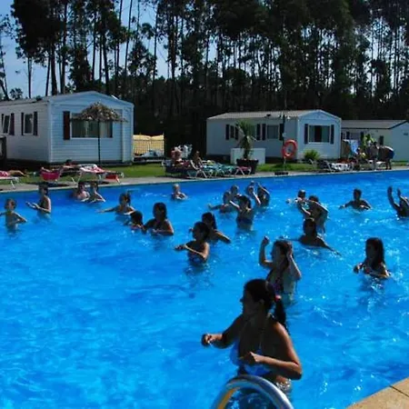 펜션 Comfortable Near With Shared Pool