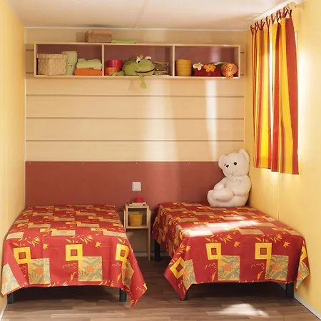 Comfortable Near With Shared Pool Сasa de vacaciones