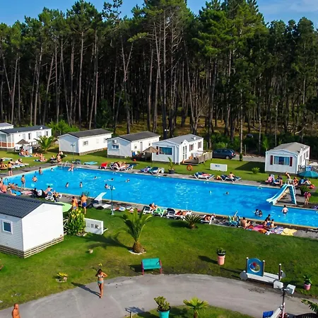 Comfortable Near With Shared Pool בית נופש פטיאס