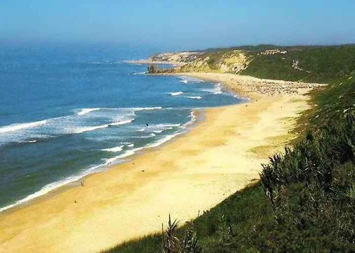 Comfortable Near With Shared Pool Holiday home *